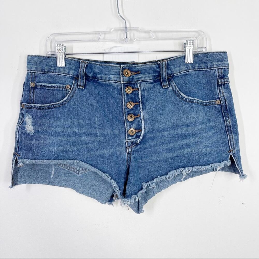 FREE PEOPLE | 5 Button Fly‎ Distressed Raw Hem Denim Jean Shorts Sz. 29